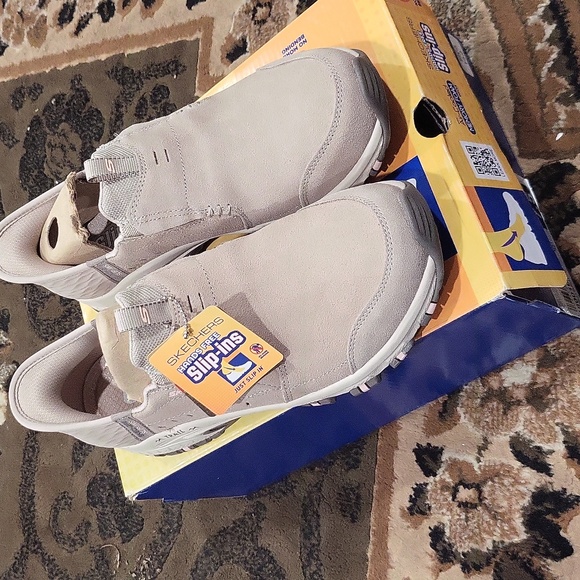 Skechers Slip-ins: Hillcrest - Sunapee - Picture 1 of 6